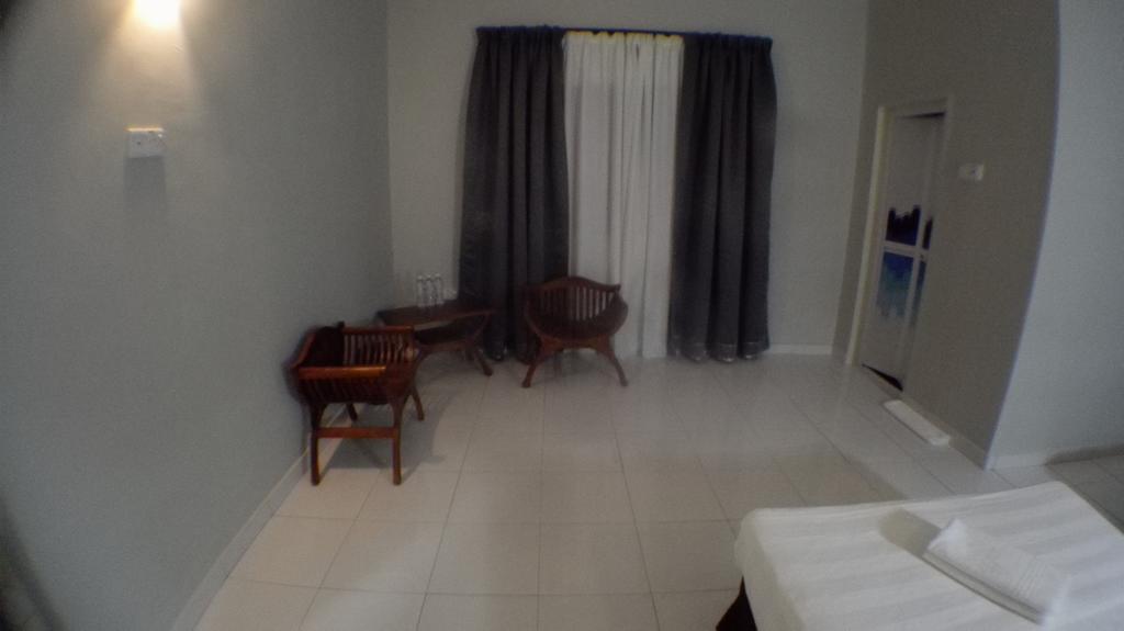 Tebing Guest House Taman Negara Malaysia Куала-Тахан Экстерьер фото