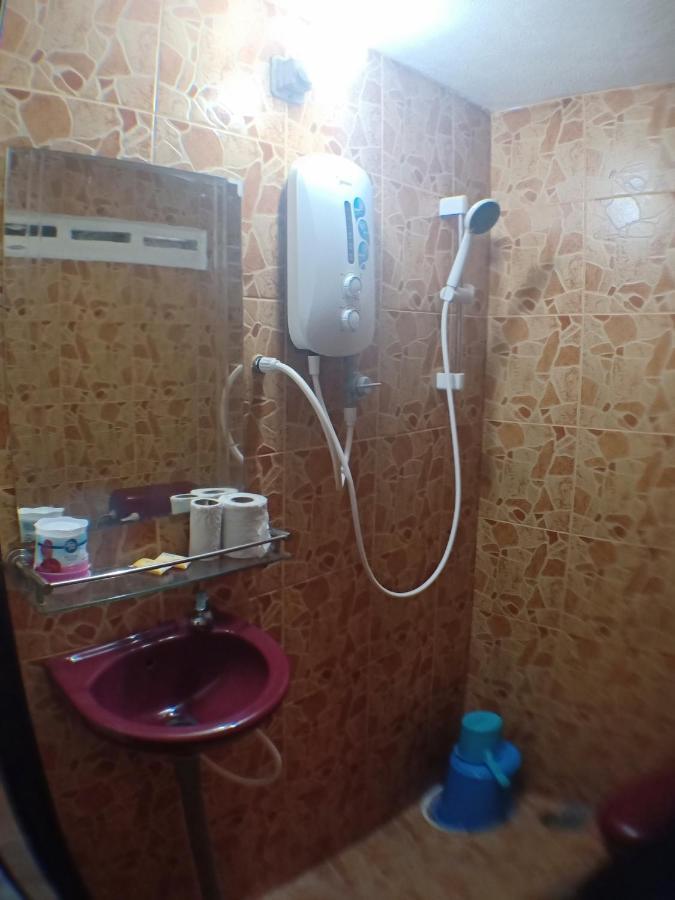 Tebing Guest House Taman Negara Malaysia Куала-Тахан Экстерьер фото
